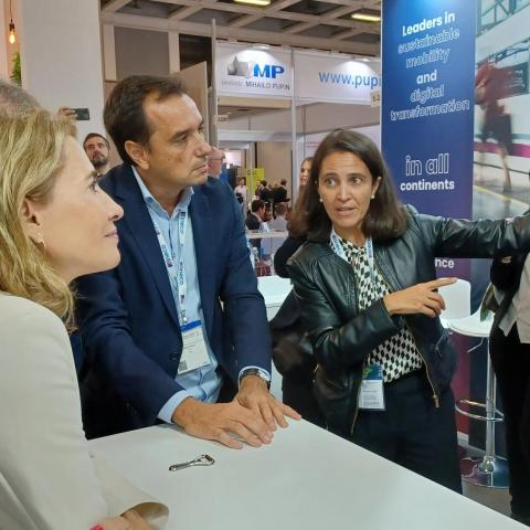 The Minister Raquel Sanchez knowing the novelties presented by Ineco at Innotrans