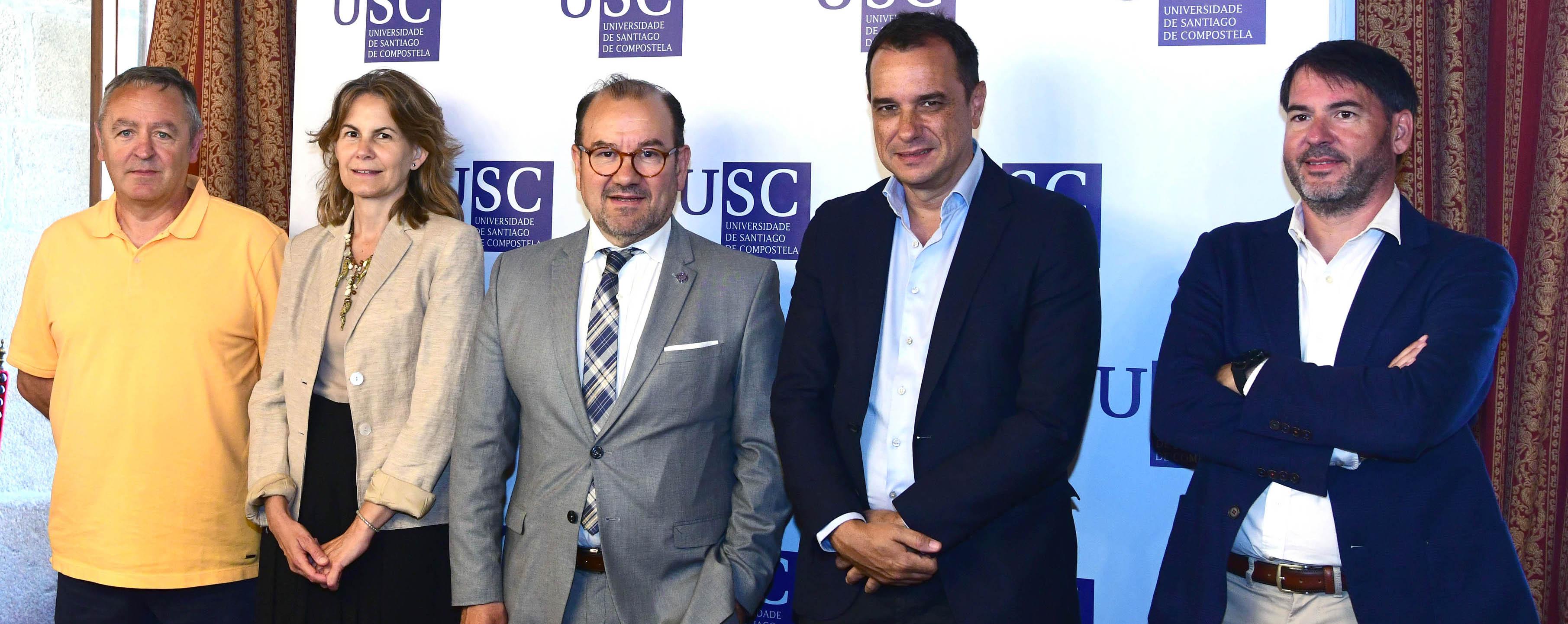 he president of Ineco, Sergio Vázquez Torrón, together with the rector of the University of Santiago de Compostela, Antonio López, ratified the collaboration agreement to make Santiago de Compostela the first university to launch Ineco's iCampus network