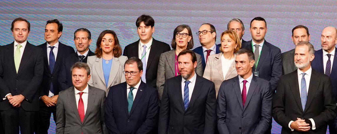 El presidente de Ineco, Sergio Vázquez Torrón, ha acompañado al el Rey Felipe VI, el presidente del Gobierno, Pedro Sánchez, y al ministro de Transportes y Movilidad Sostenible, Óscar Puente en la inauguración