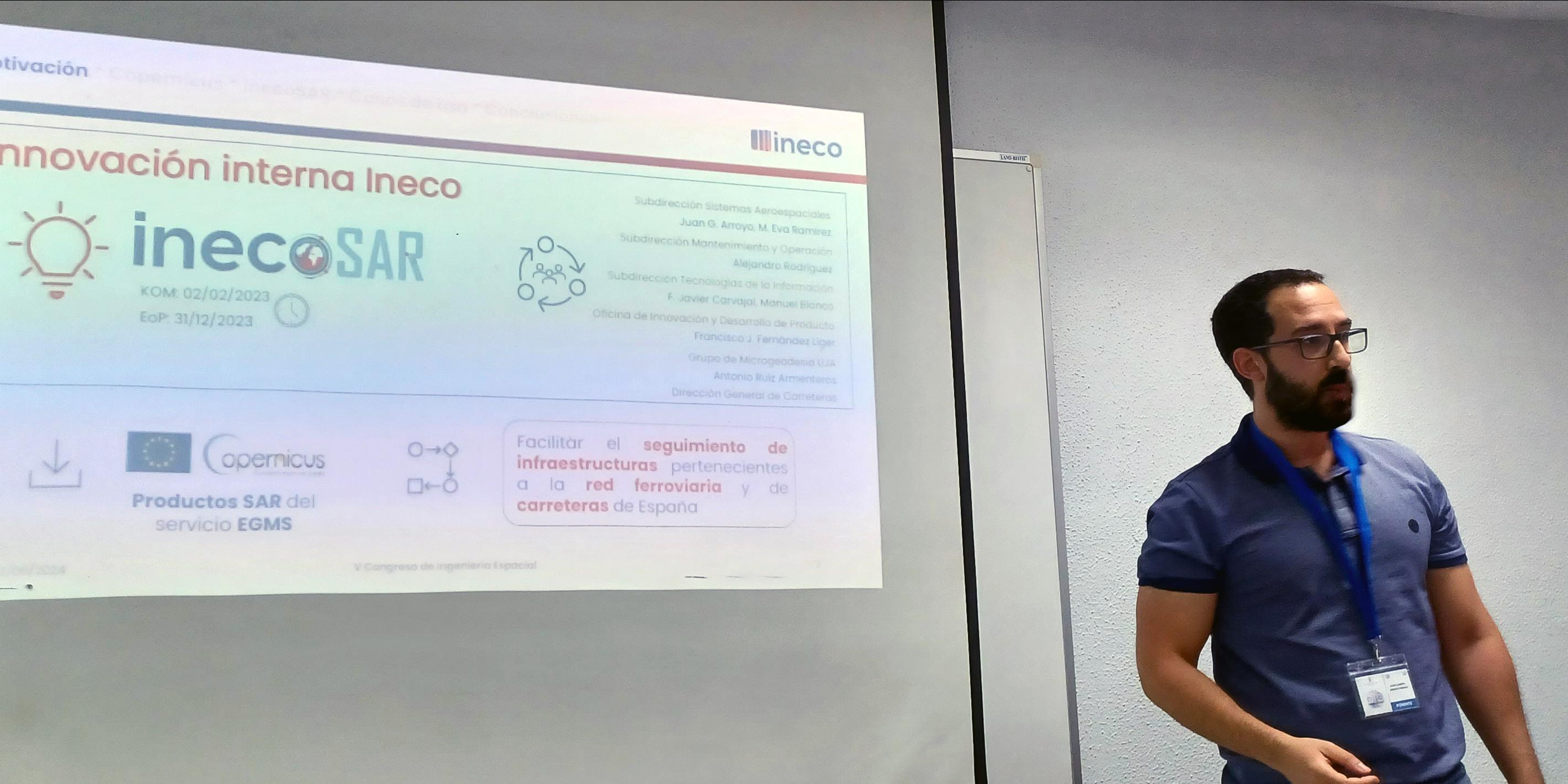 Juan Gabriel Arroyo, expert in CNS - ATM Systems, gave a presentation during this important event on the new tool for monitoring the structural health of road infrastructures, InecoSAR