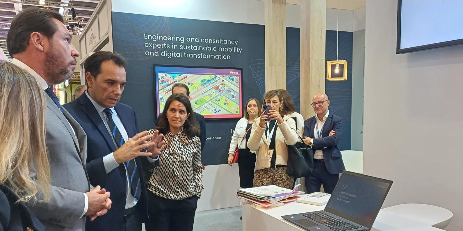 The Minister of Transport and Sustainable Mobility, Óscar Puente, visited the Ineco stand