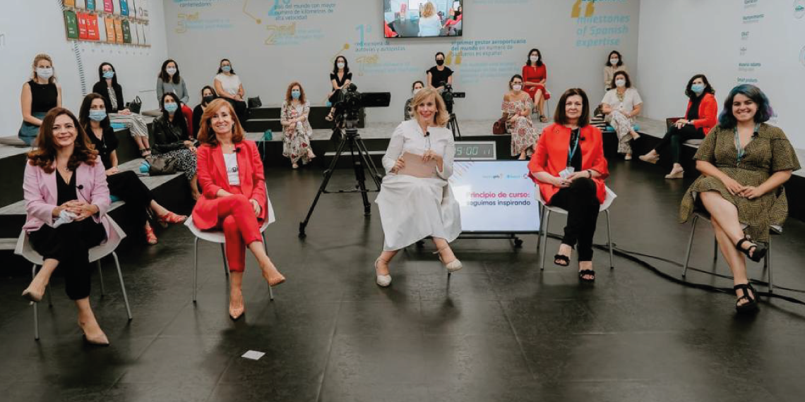 Inspiring Girls inaugura el curso con un panel de mujeres STEM en Ineco