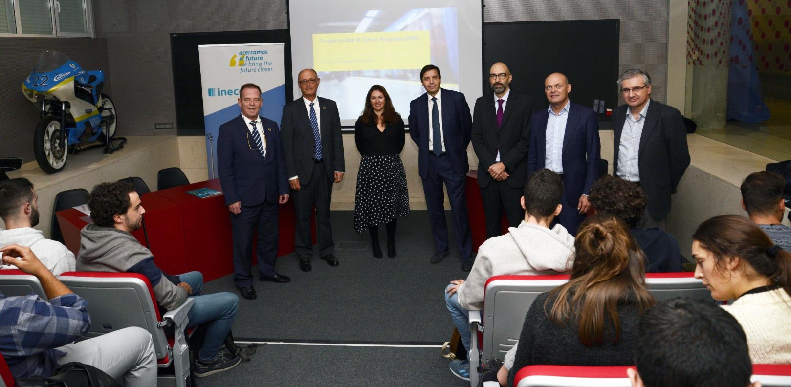 La compañía presenta el Programa de Becas AYRFE