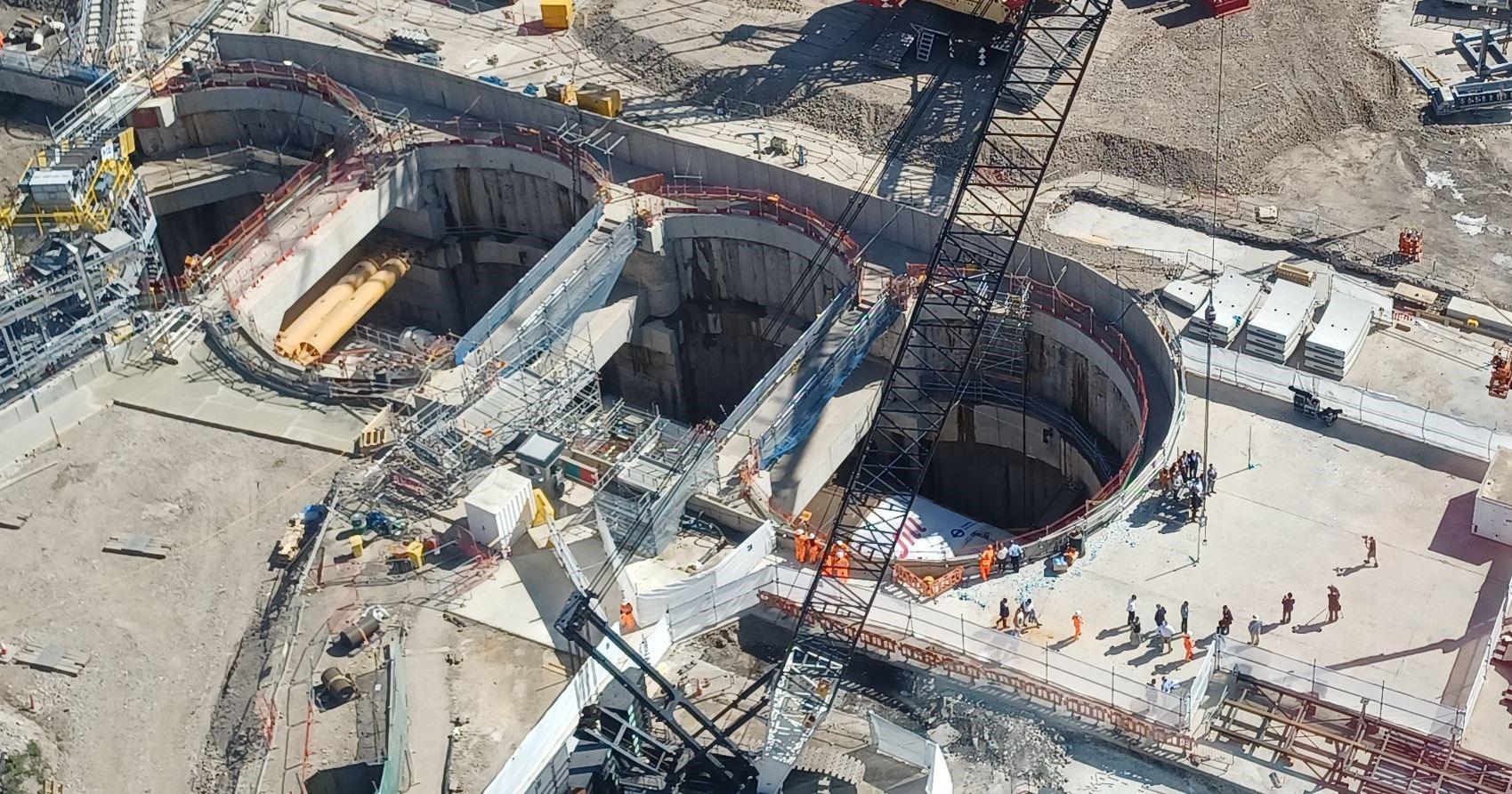 London begins construction of tunnel under the River Thames